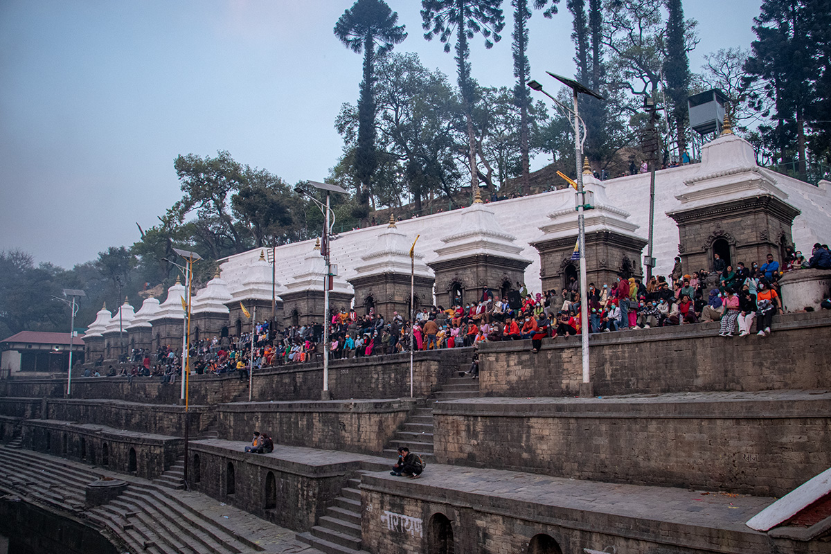 People waiting for Sandhya Arati at Pashupatinath Temple